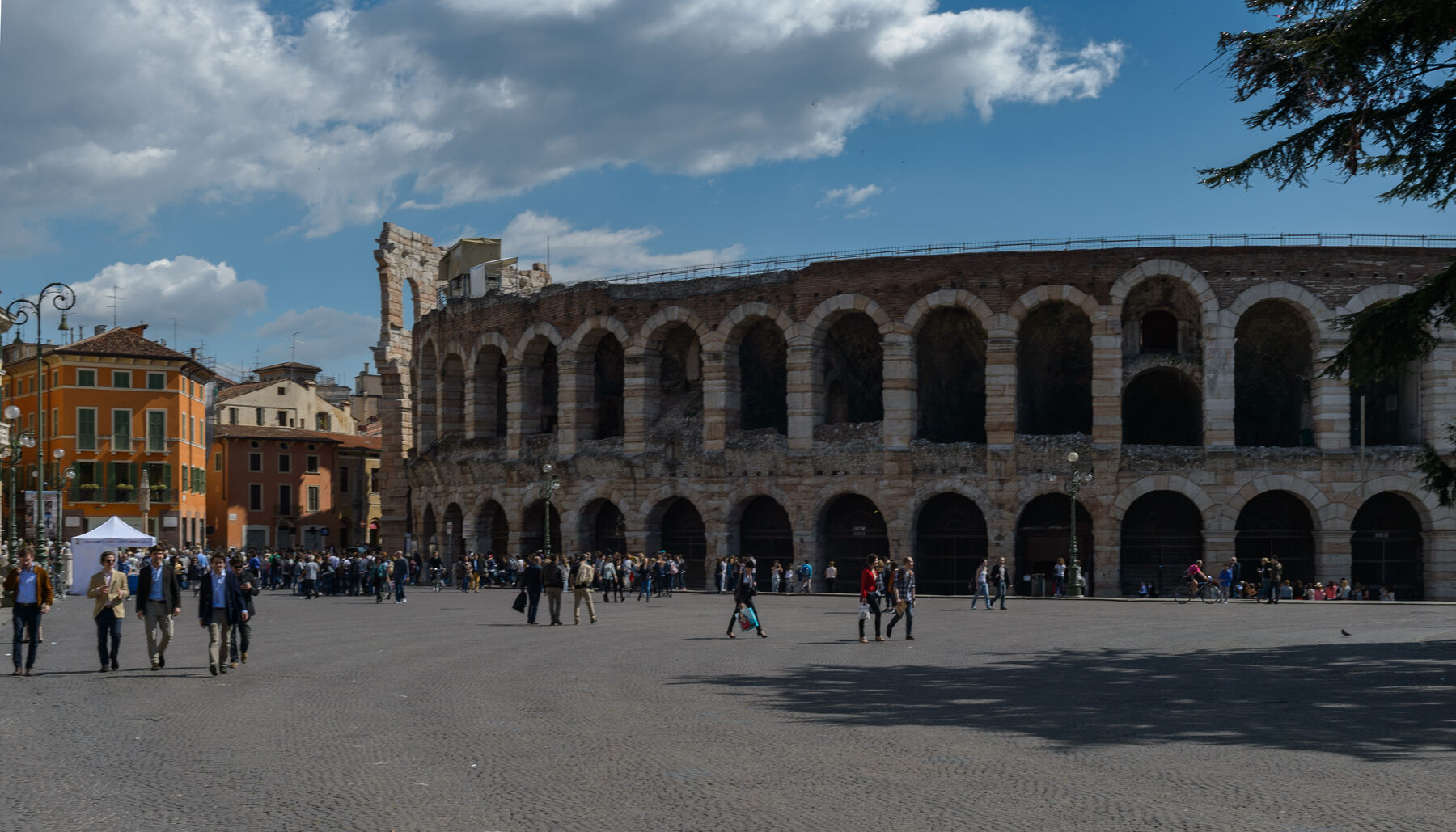 Die römische Arena di Verona an der Piazza Bra in der Altstadt von Verona